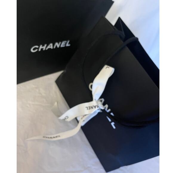 Chanel Gift Paper Bag  Rope Handle With Chanel White Ribbon -Set of 2 - Picture 6 of 10